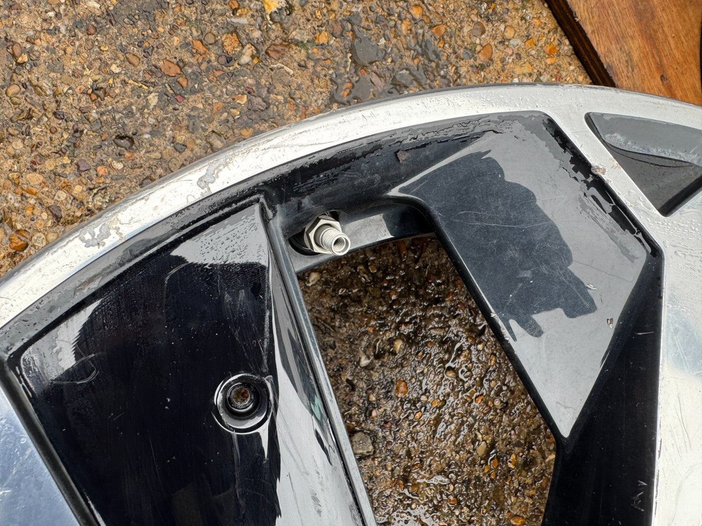 Jaguar IPace 22” Nighthawk Alloy  Wheel J9DM1007AB Needs Refurbishment