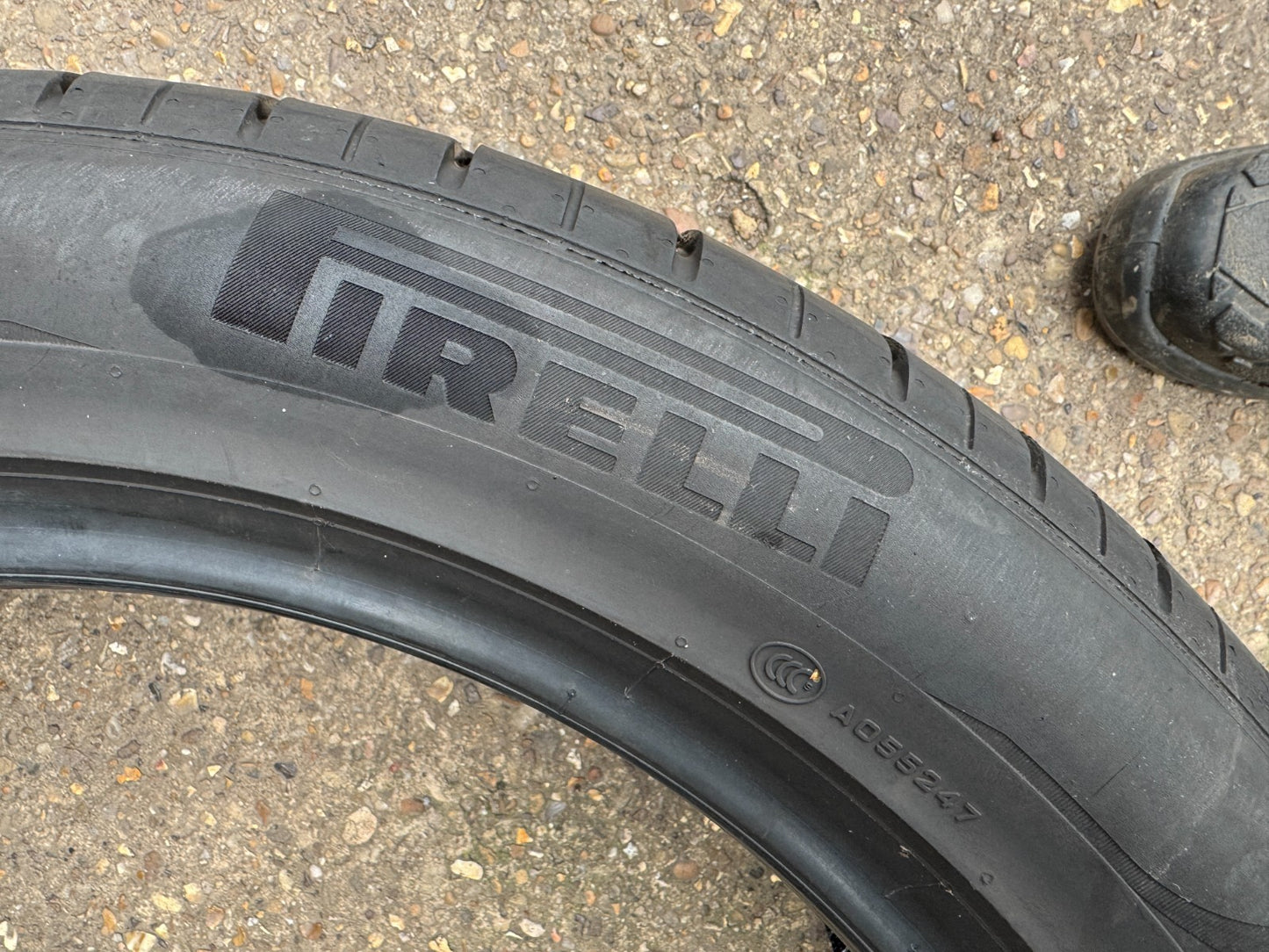 PIRELLI P ZERO 104Y 235/50/20 *7MM NO REPAIRS* DOT3821 X1 235 50 20