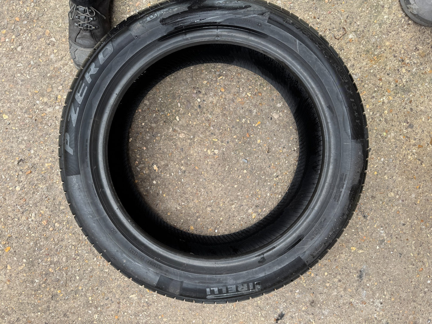 PIRELLI P ZERO 104Y 235/50/20 *7MM NO REPAIRS* DOT3821 X1 235 50 20