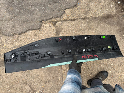 KIA SPORTAGE MK5 NQ5 2022-2025 FRONT RIGHT DOOR LOWER MOLDING TRIM 87722-R2300