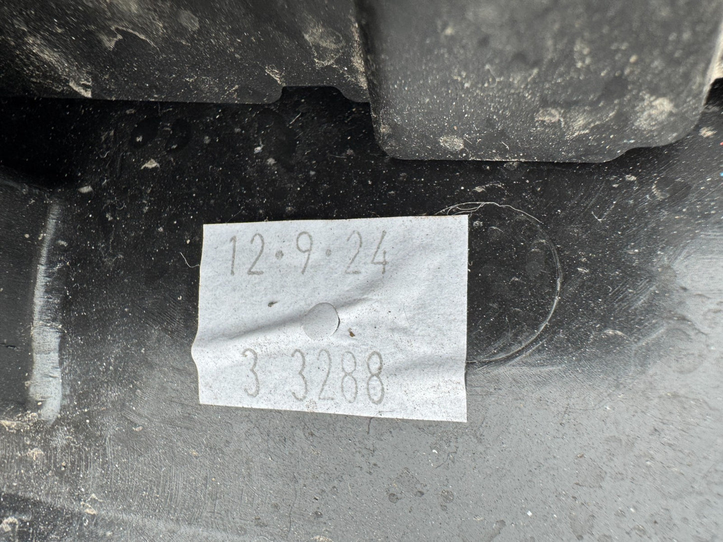 KIA SPORTAGE MK5 NQ5 2022-2025 FRONT RIGHT DOOR LOWER MOLDING TRIM 87722-R2300