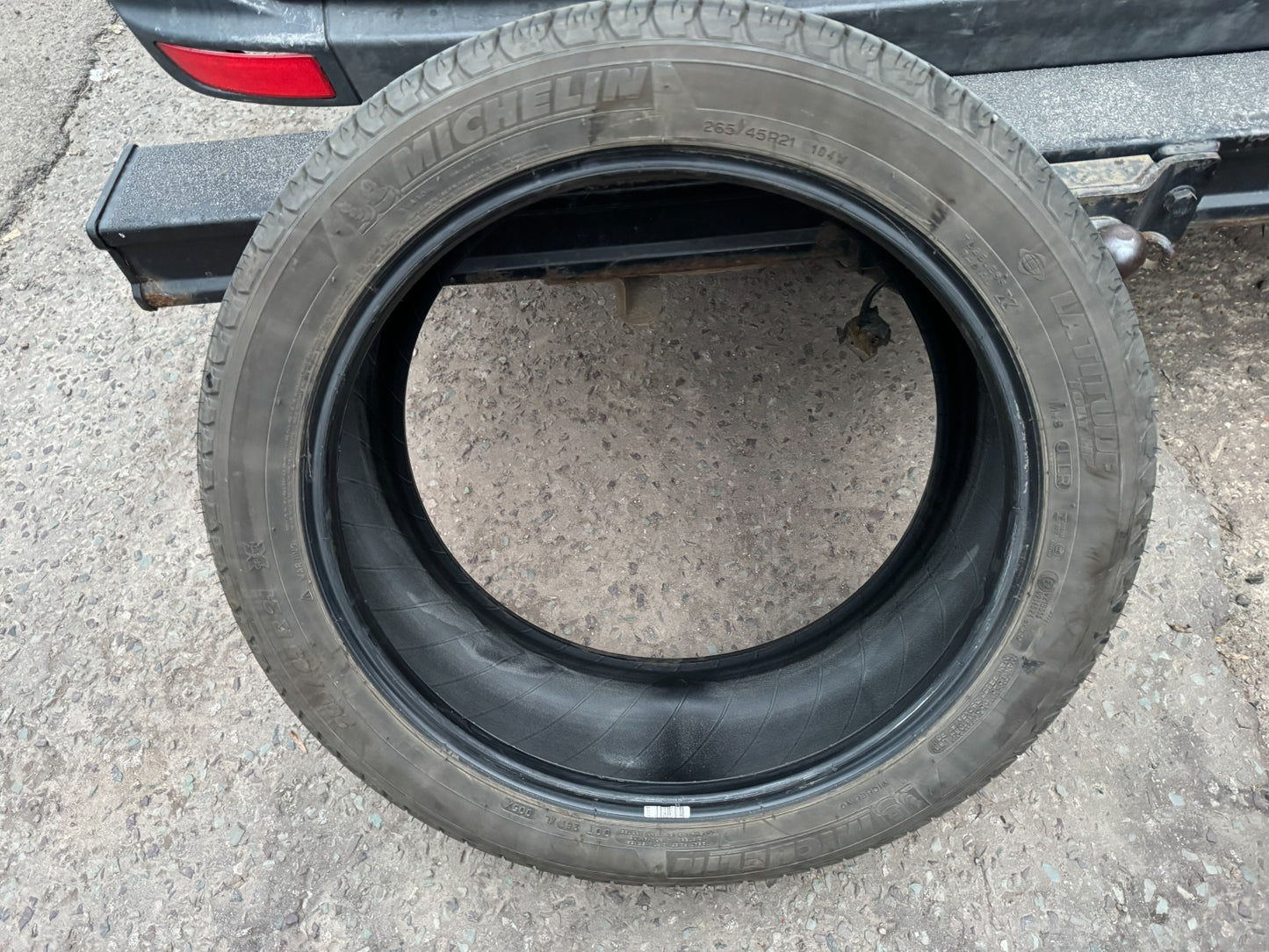 265/45/R21 104W Michelin latitude Tour HP M&S JLR Tyre 6mm 265 45 21 2024 tyre