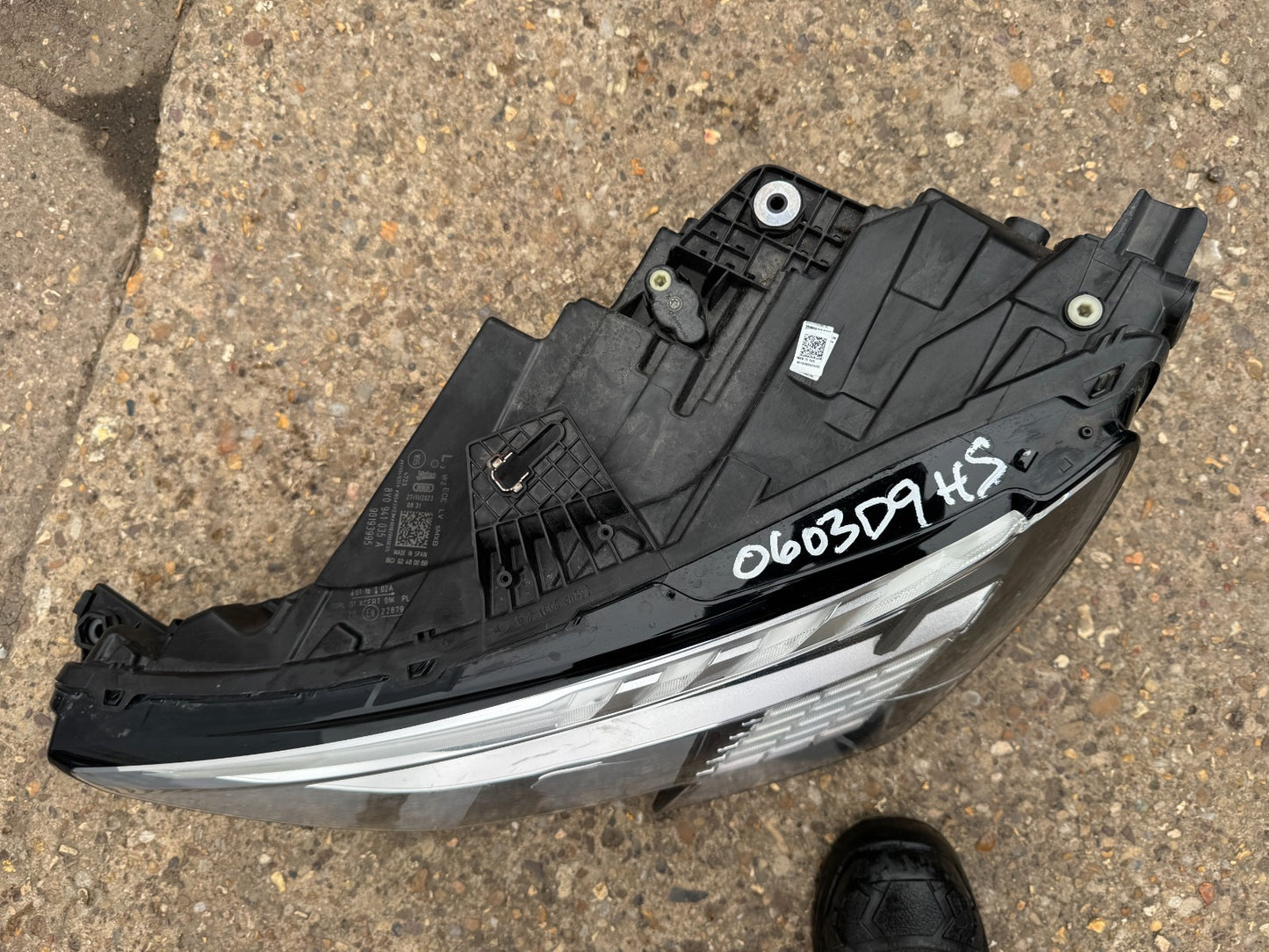 LATE 2023 MK4 AUDI A3 HEADLIGHT **SPARES/REPAIRS** LH LEFT SIDE 8Y0941035A