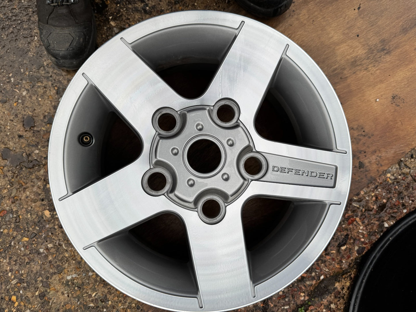 1x LAND ROVER DEFENDER 2012 ALLOY WHEEL 16'' AM7H121007AAW 7Jx16