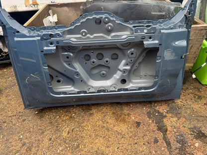 GENUINE LAND ROVER DEFENDER L663 REAR TAILGATE DOOR 2020-ON L8B2400A18A