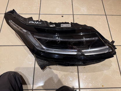 RANGE ROVER VELAR L560 2025 GENUINE RIGHT SIDE HEADLIGHT N8A2-13W029-GD