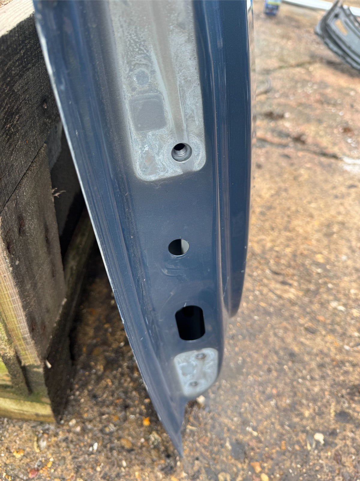 GENUINE LAND ROVER DEFENDER L663 REAR TAILGATE DOOR 2020-ON L8B2400A18A