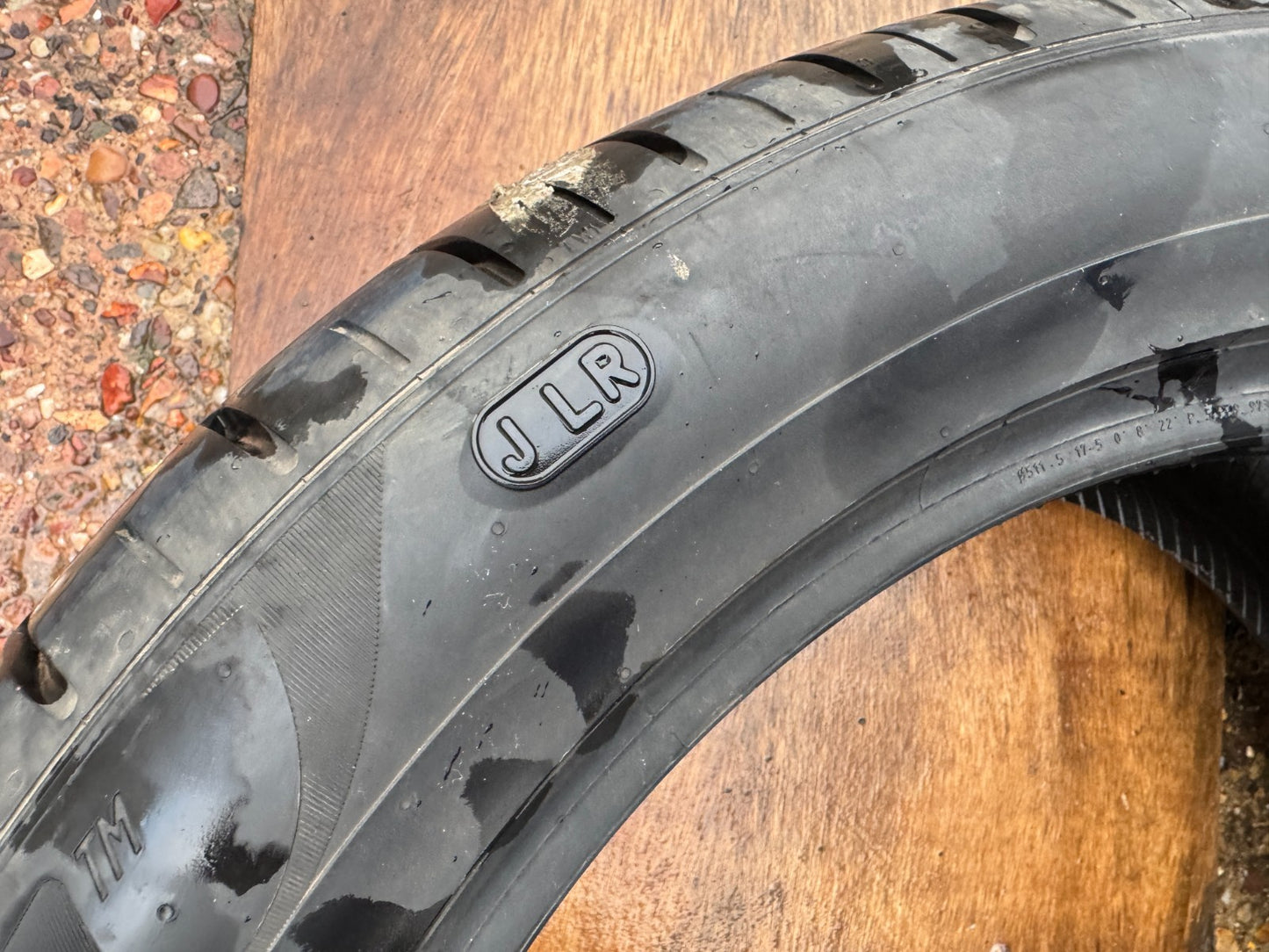 PIRELLI P ZERO 104Y 235/50/20 *6.5MM NO REPAIRS* X1 235 50 20