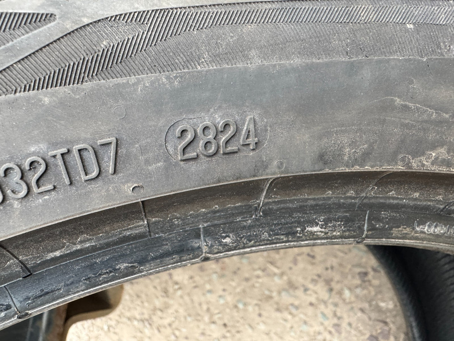 255 45 20 105H CONTINENTAL ECOCONTACT 6Q XL Dot:2824 4mm No Repairs