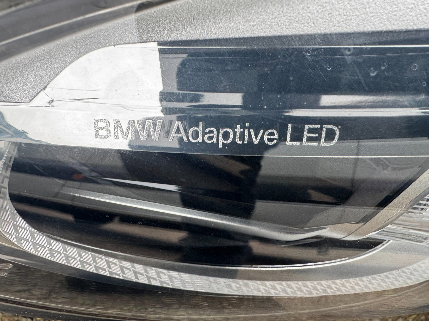 Genuine 2019 BMW X3 Adaptive LED right side headlight  8739656-01 scratched lens