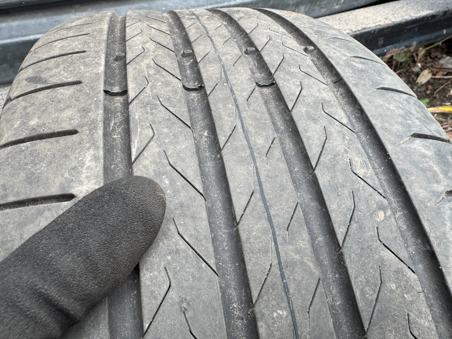 255 45 20 105H CONTINENTAL ECOCONTACT 6Q XL Dot:2824 4mm No Repairs