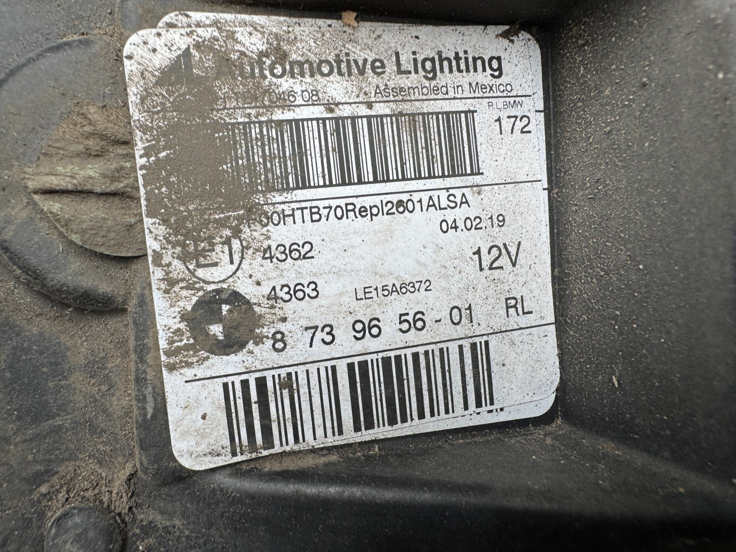 Genuine 2019 BMW X3 Adaptive LED right side headlight  8739656-01 scratched lens