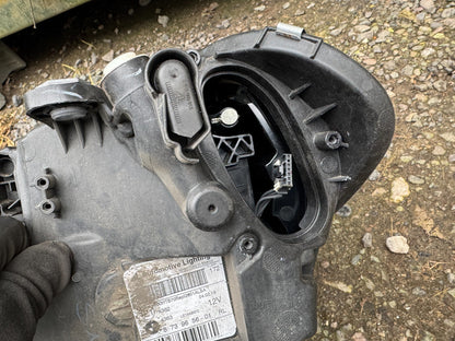 Genuine 2019 BMW X3 Adaptive LED right side headlight  8739656-01 scratched lens