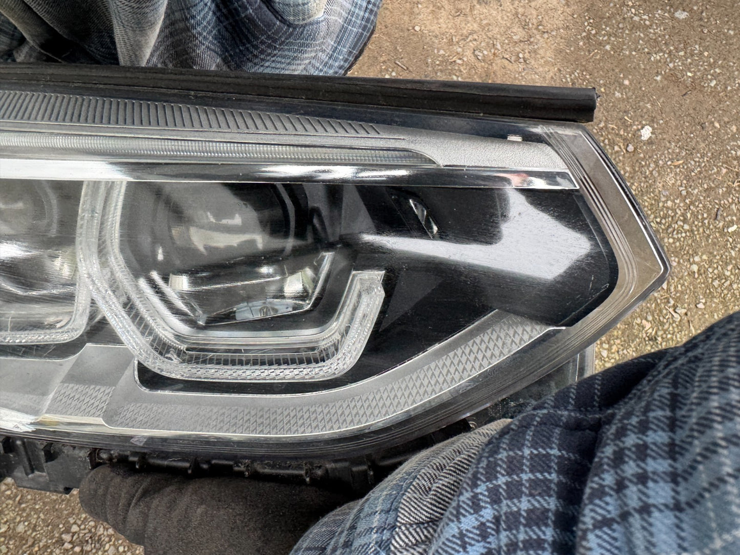 Genuine 2019 BMW X3 Adaptive LED right side headlight  8739656-01 scratched lens