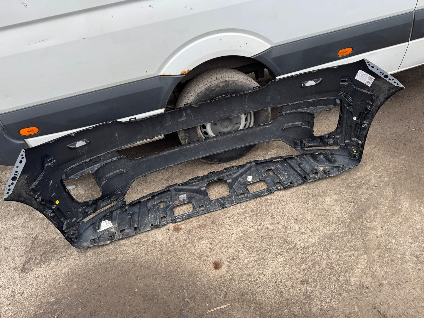 2026 GENUINE RANGE ROVER SPORT L461 BLACK FRONT BUMPER 2022-ON N9X217F003A