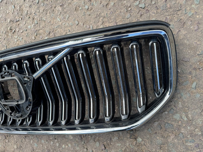 2026 VOLVO XC40 Radiator Grille 32291463 GENUINE