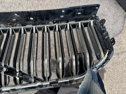 2026 VOLVO XC40 Radiator Grille 32291463 GENUINE