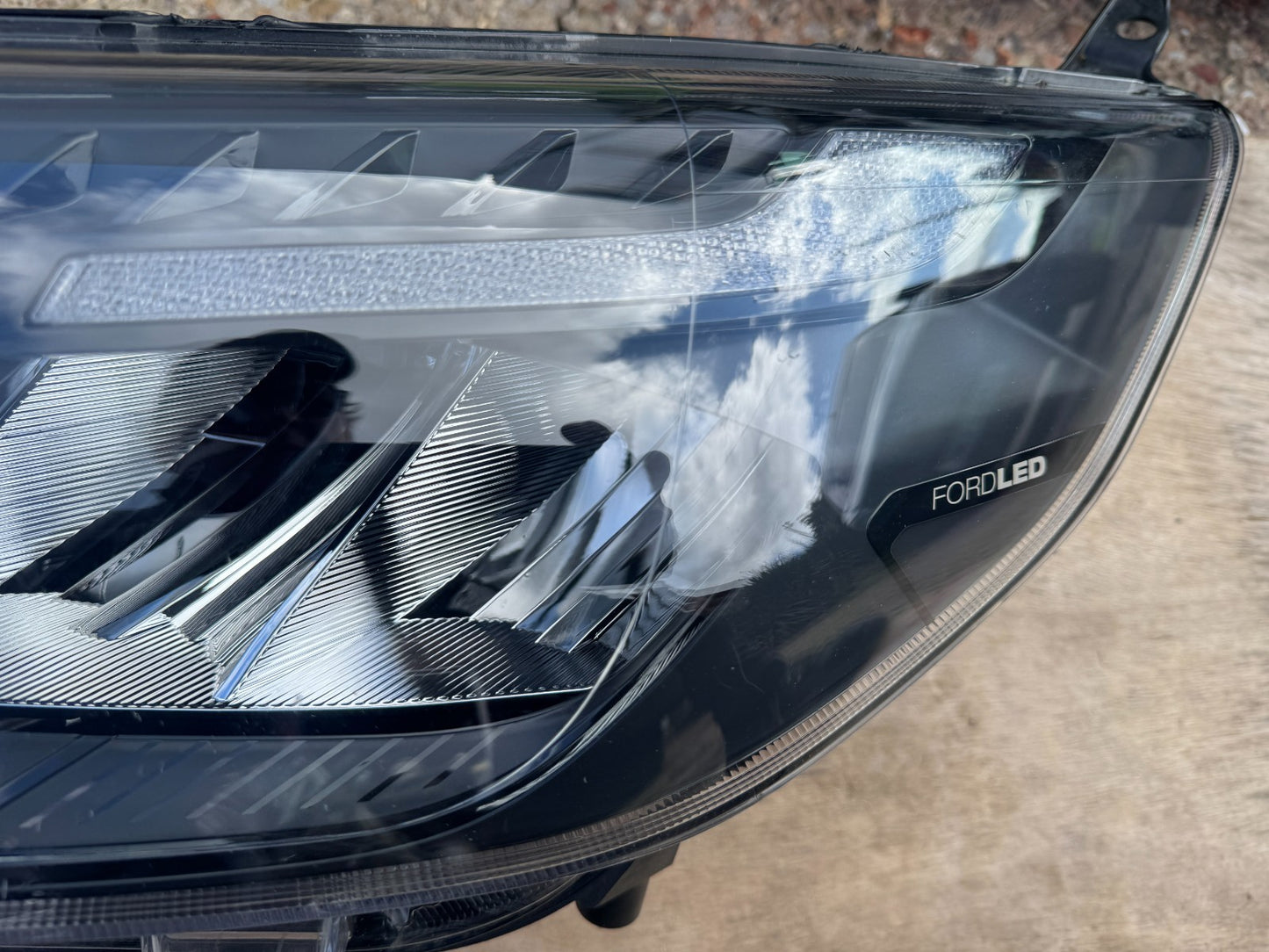 FORD TRANSIT CUSTOM N/S LEFT LED HEADLIGHT 2024 - ON GENUINE PZ3113E015DB
