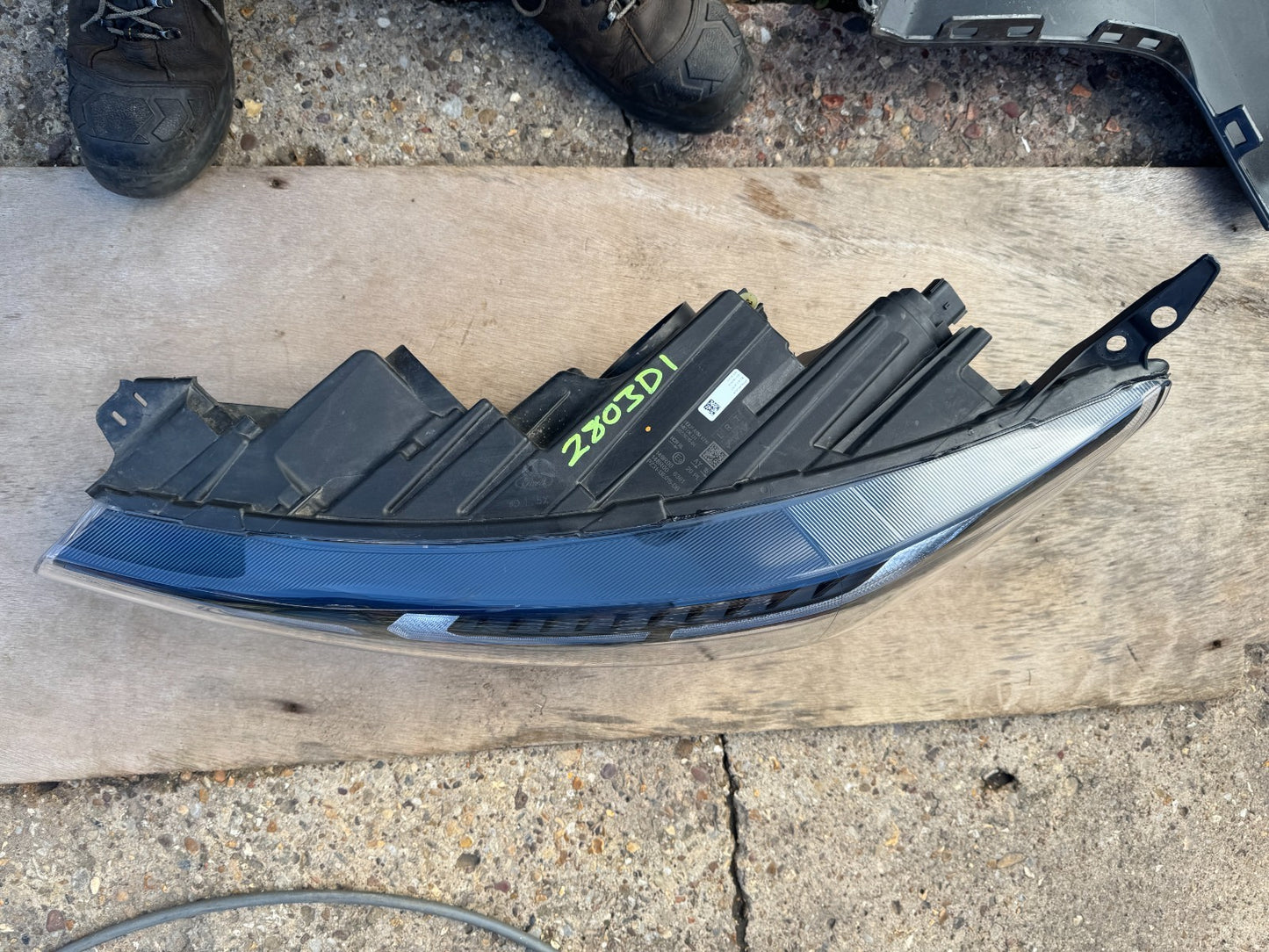 FORD TRANSIT CUSTOM N/S LEFT LED HEADLIGHT 2024 - ON GENUINE PZ3113E015DB