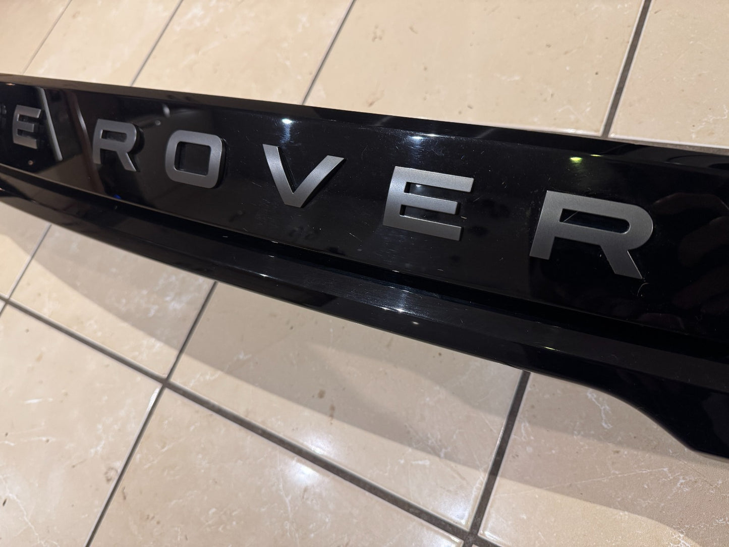 FROM 2025 PLATE Range Rover Velar Rear Tailgate Boot Light N8A215C436AD L560