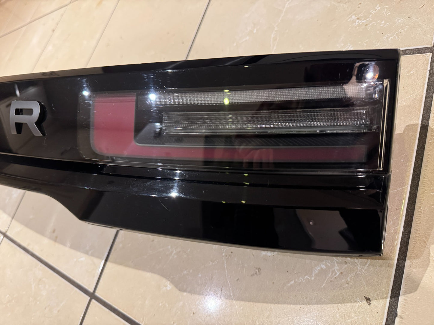 FROM 2025 PLATE Range Rover Velar Rear Tailgate Boot Light N8A215C436AD L560
