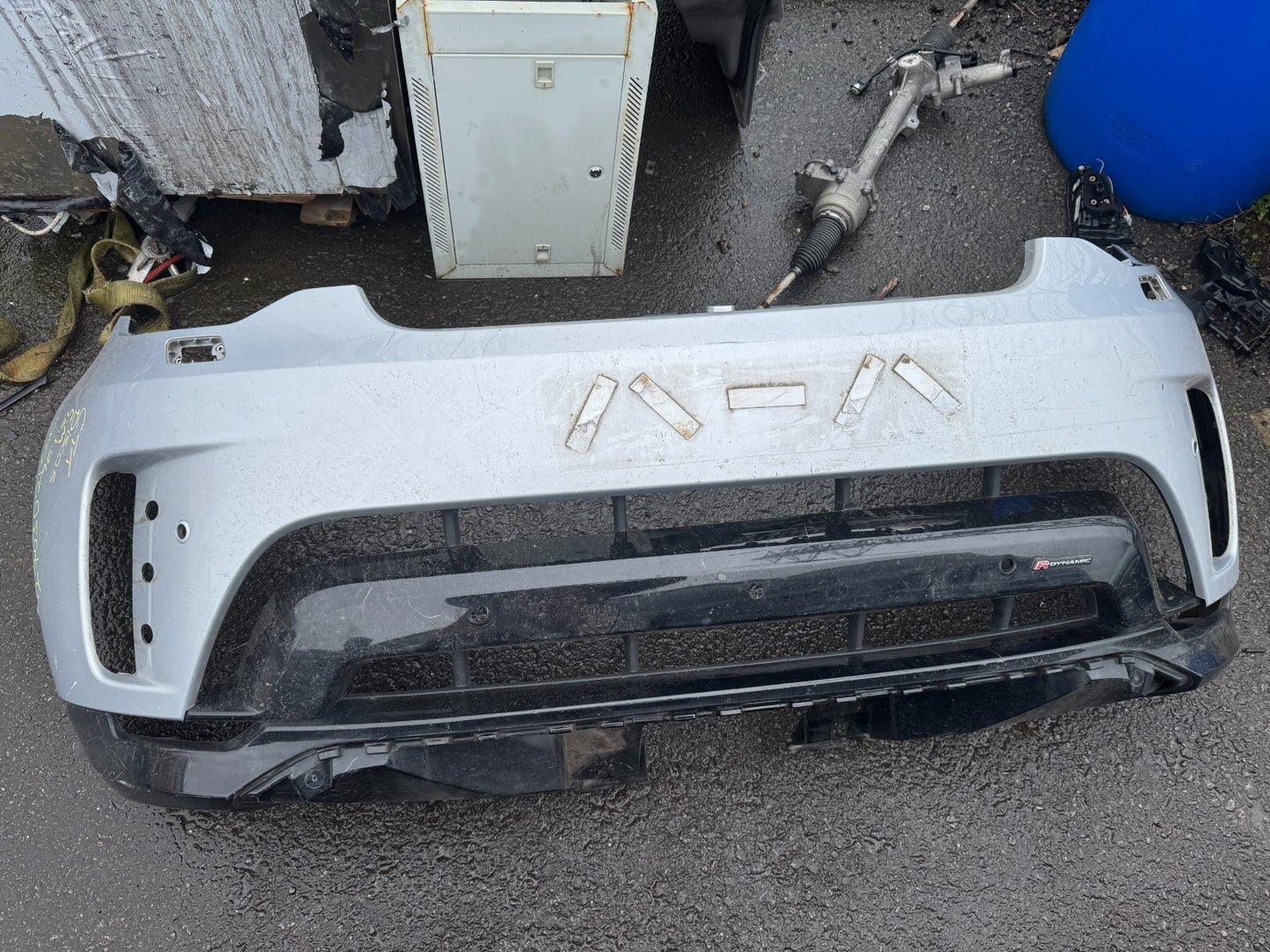 LAND ROVER DISCOVERY L462 DYNAMIC 2017-on FRONT BUMPER & LOWER GRILLE GENUINE