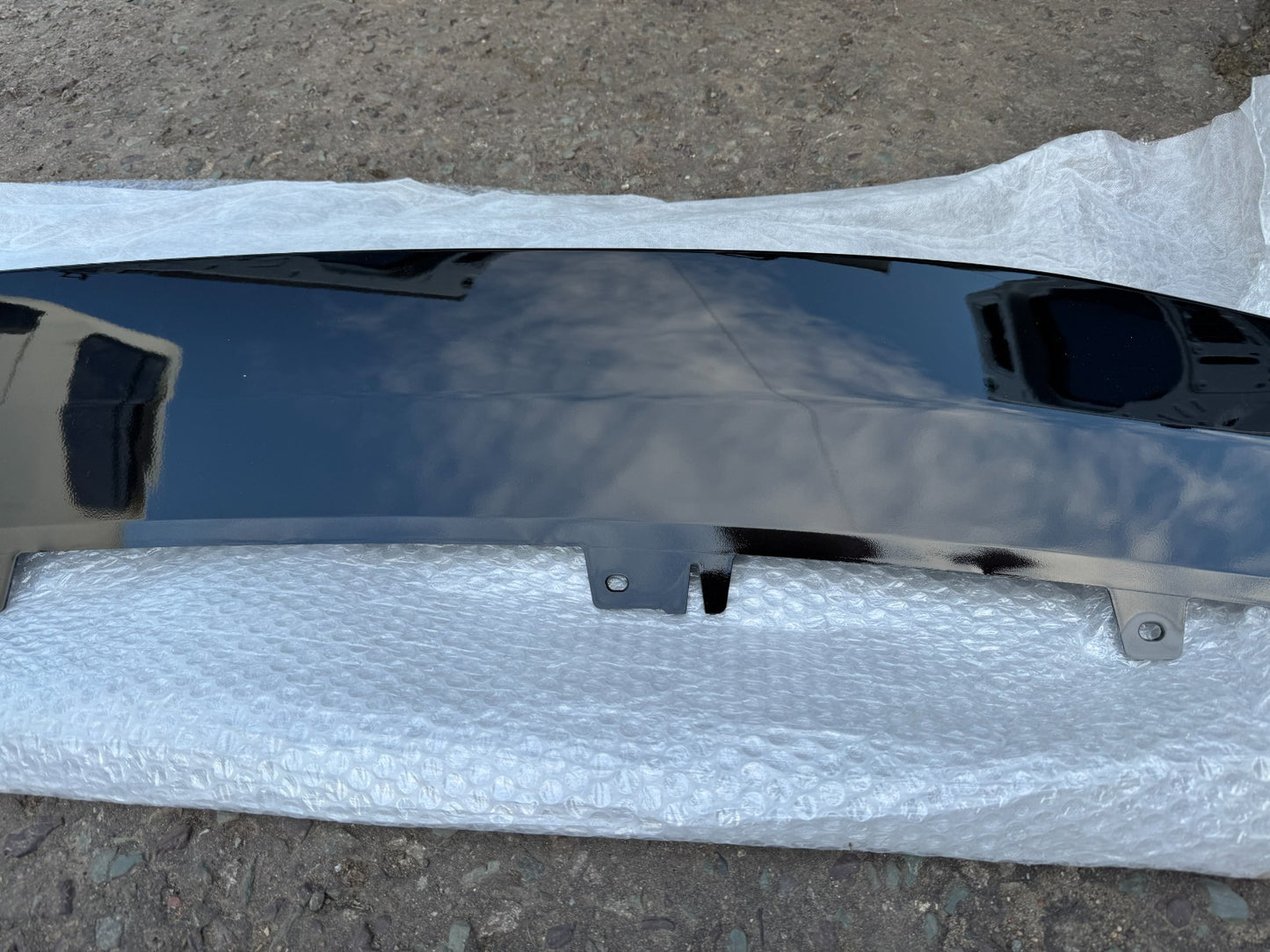 NEW GENUINE BMW 2 SERIES F44 BUMPER TRIM FRONT LOWER 8075968 2025