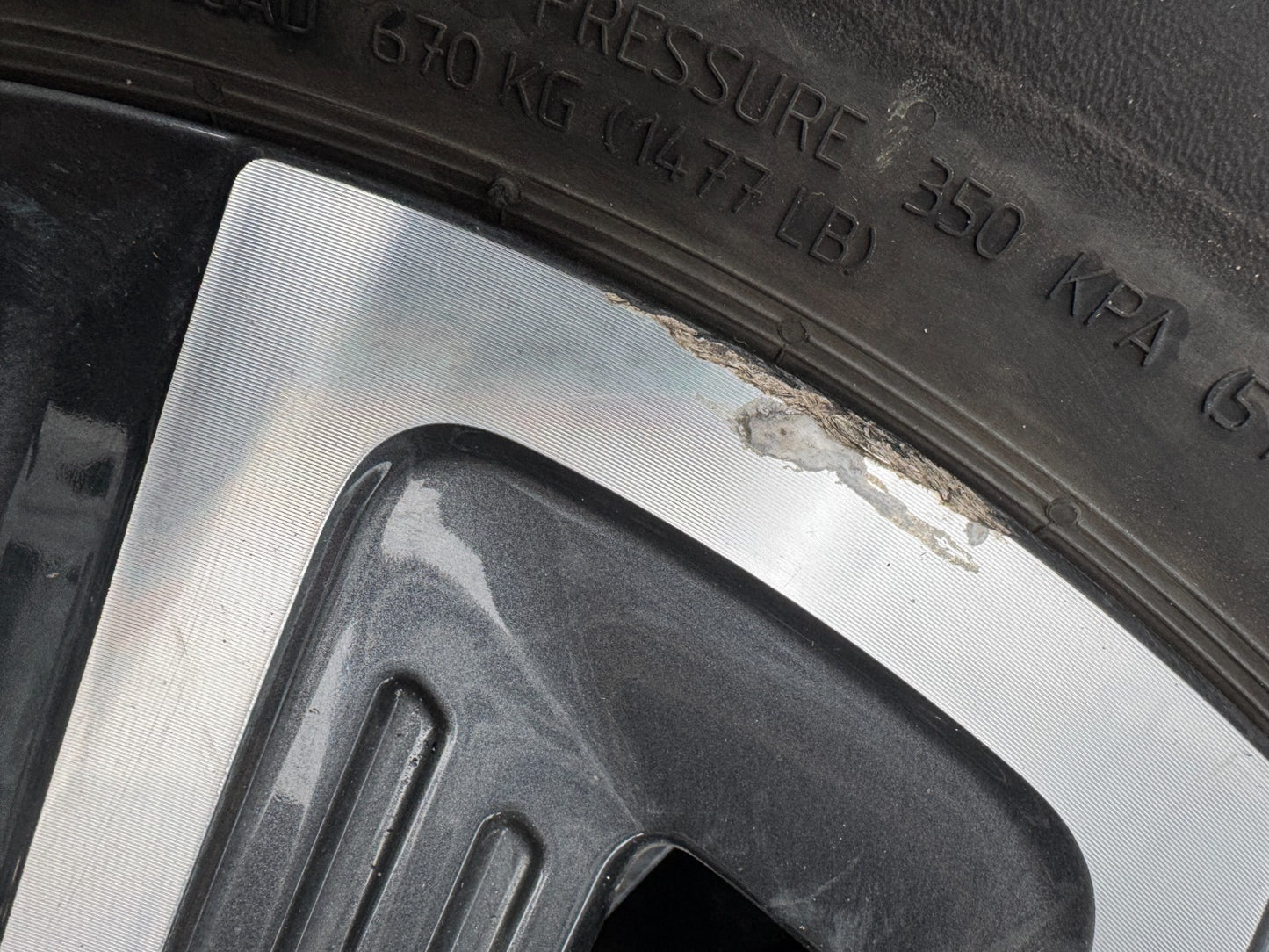 1x Genuine Hyundai Kona 17” Diamond Cut Alloy Wheel Rim 7Jx17 52910-K4100