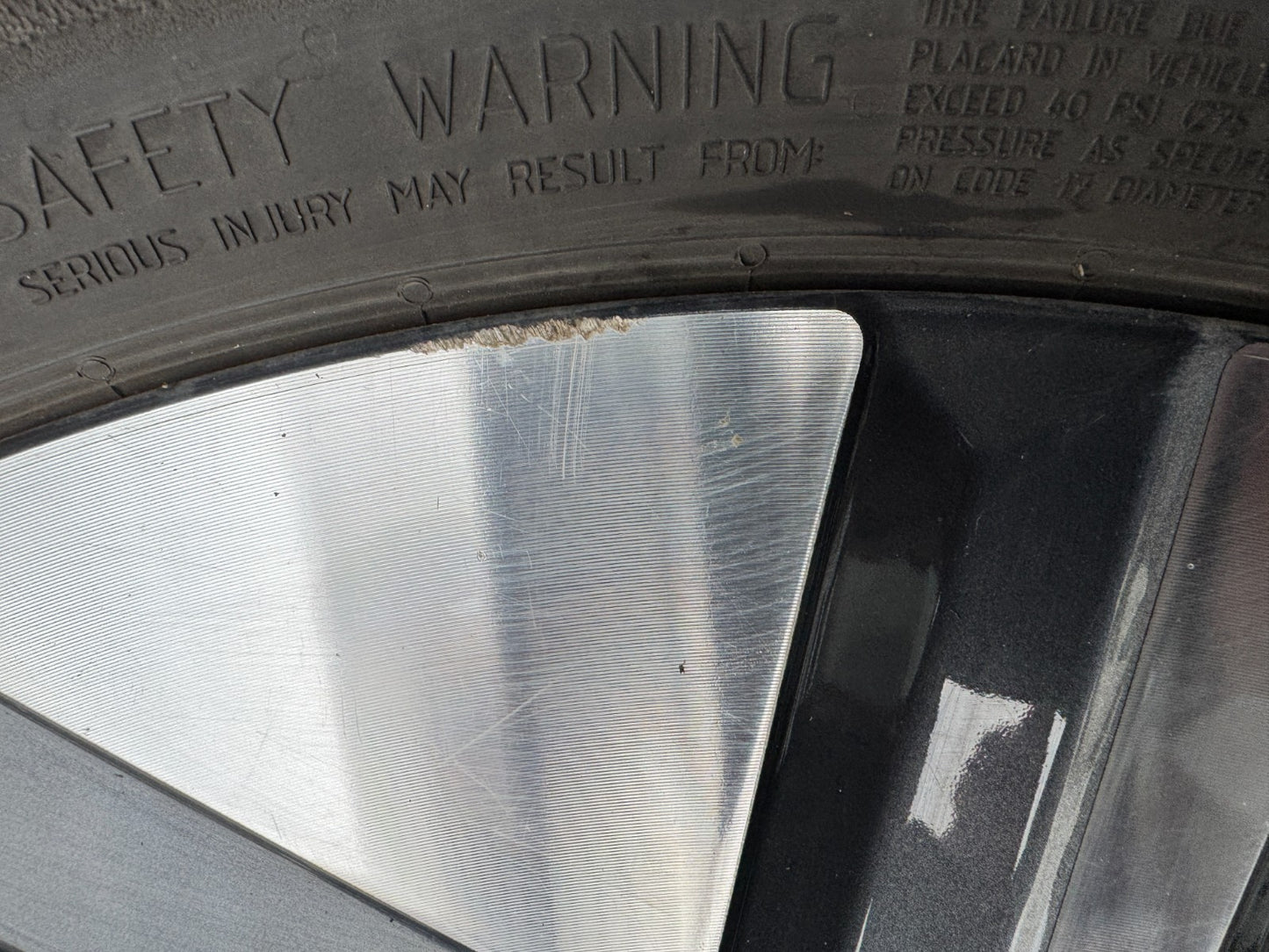 1x Genuine Hyundai Kona 17” Diamond Cut Alloy Wheel Rim 7Jx17 52910-K4100