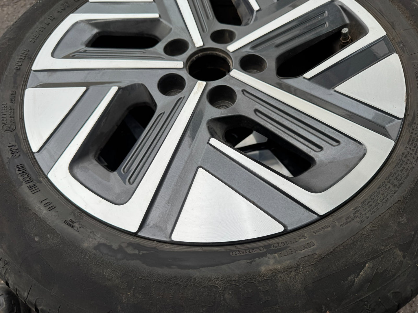 1x Genuine Hyundai Kona 17” Diamond Cut Alloy Wheel Rim 7Jx17 52910-K4100