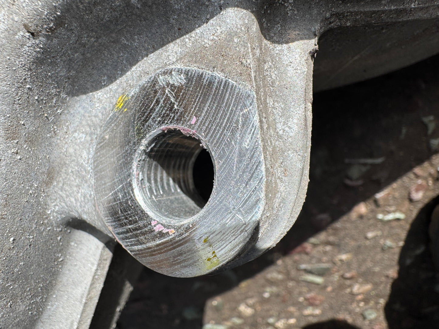 Range Rover Velar L560 / Jaguar F Pace X761 Front Left Hub Knuckle MK833K186BC