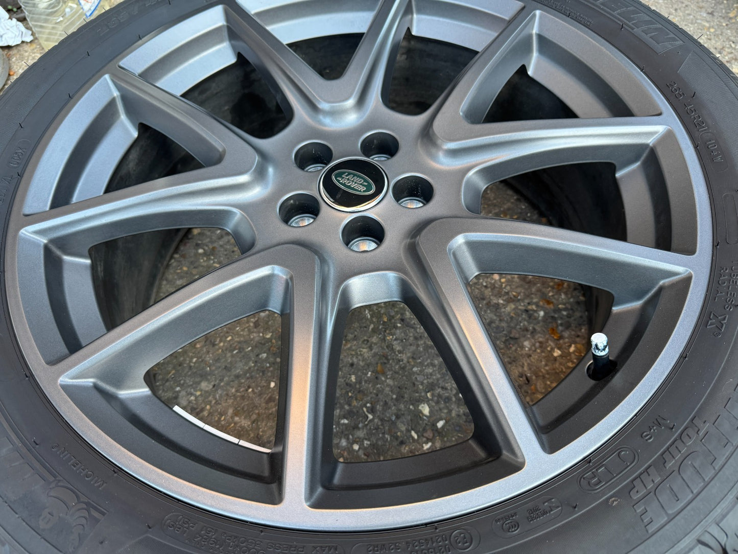 GENUINE RANGE ROVER VELAR L560 21" 8.5J ALLOY WHEEL L8A21007CA EXCELLENT