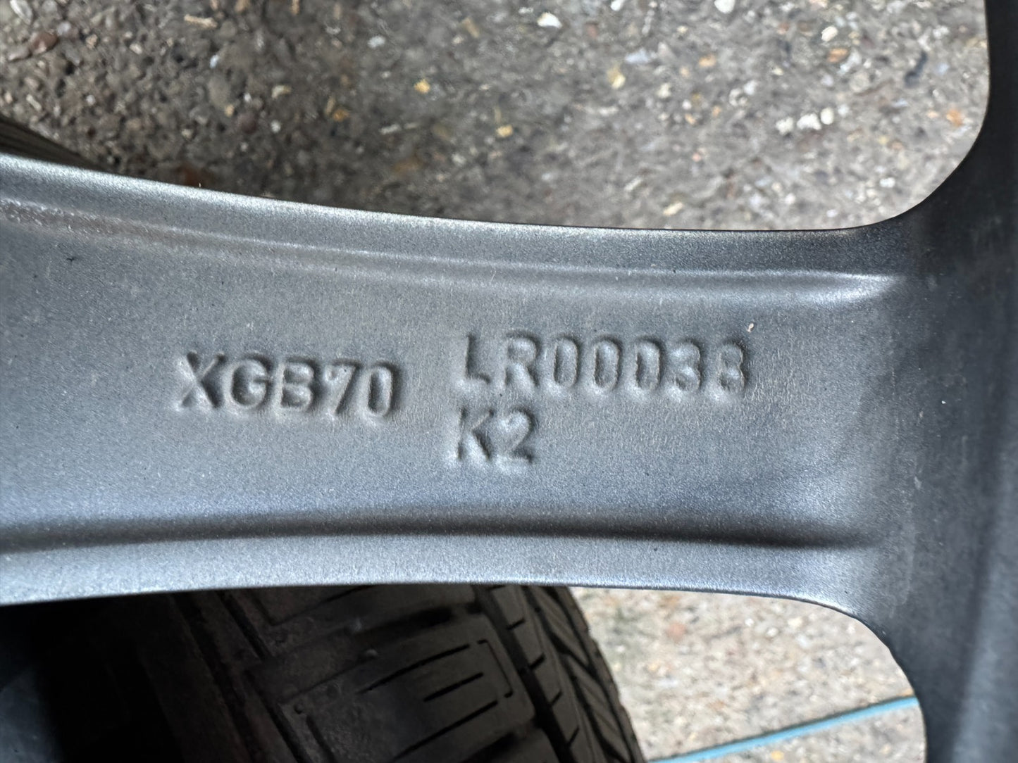 GENUINE RANGE ROVER VELAR L560 21" 8.5J ALLOY WHEEL L8A21007CA EXCELLENT