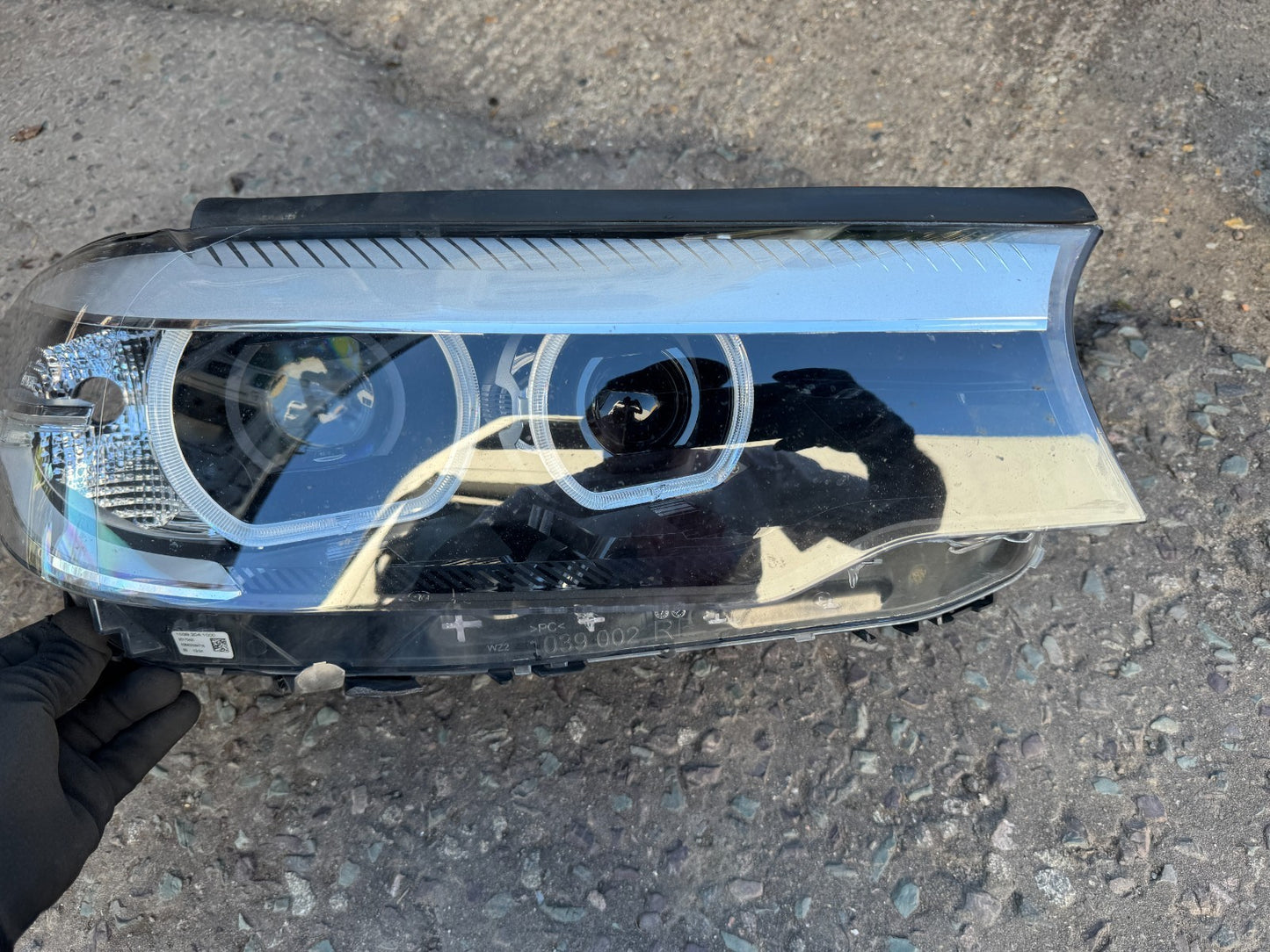 BMW 5 SERIES G30 G31 HEADLIGHT FULL LED RIGHT SIDE 7439186-04 DAMAGED
