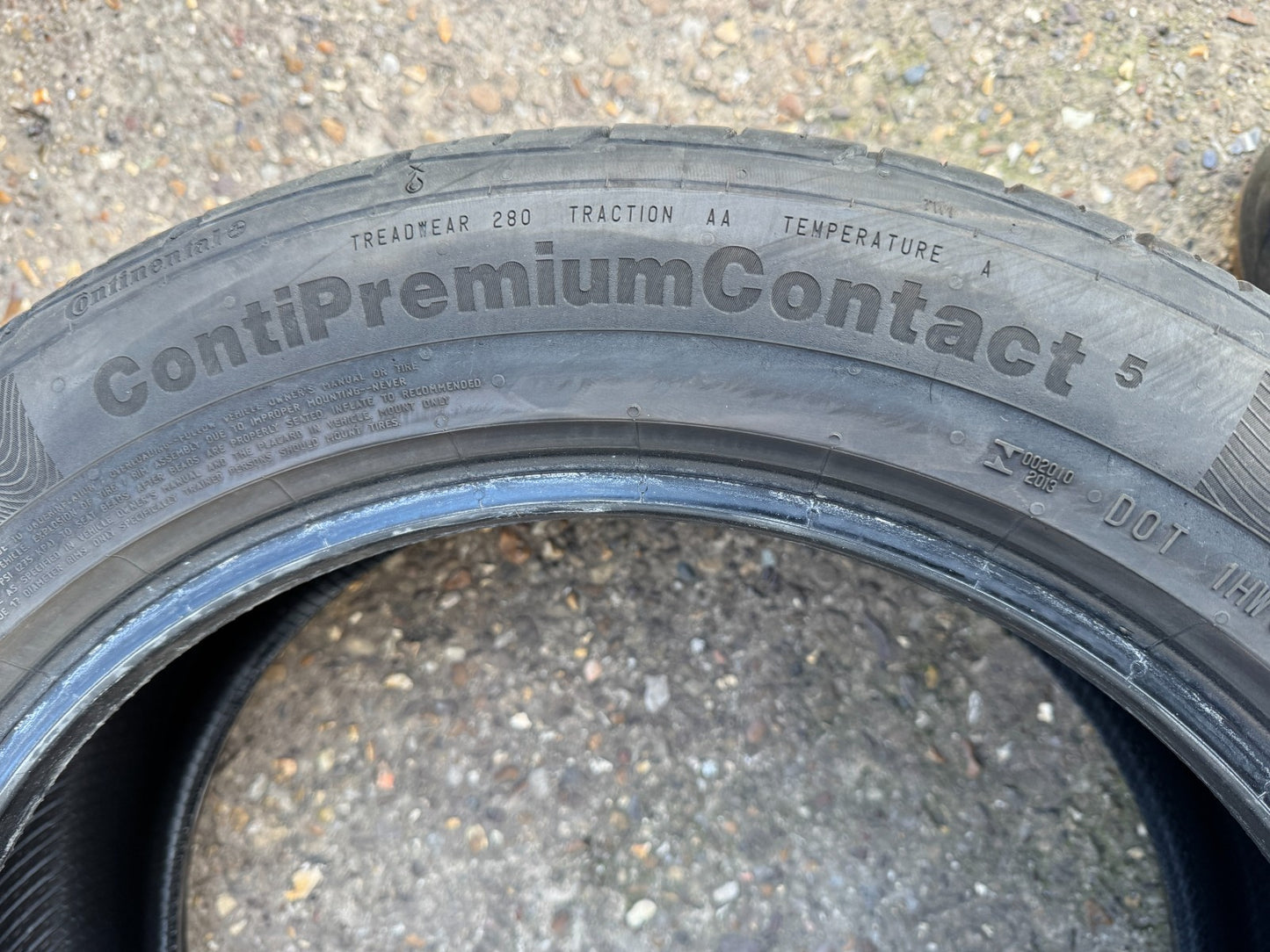 CONTINENTAL 205 55 17 (91V) TYRE CONTI PREMIUM CONTACT 5 6MM TREAD 2055517