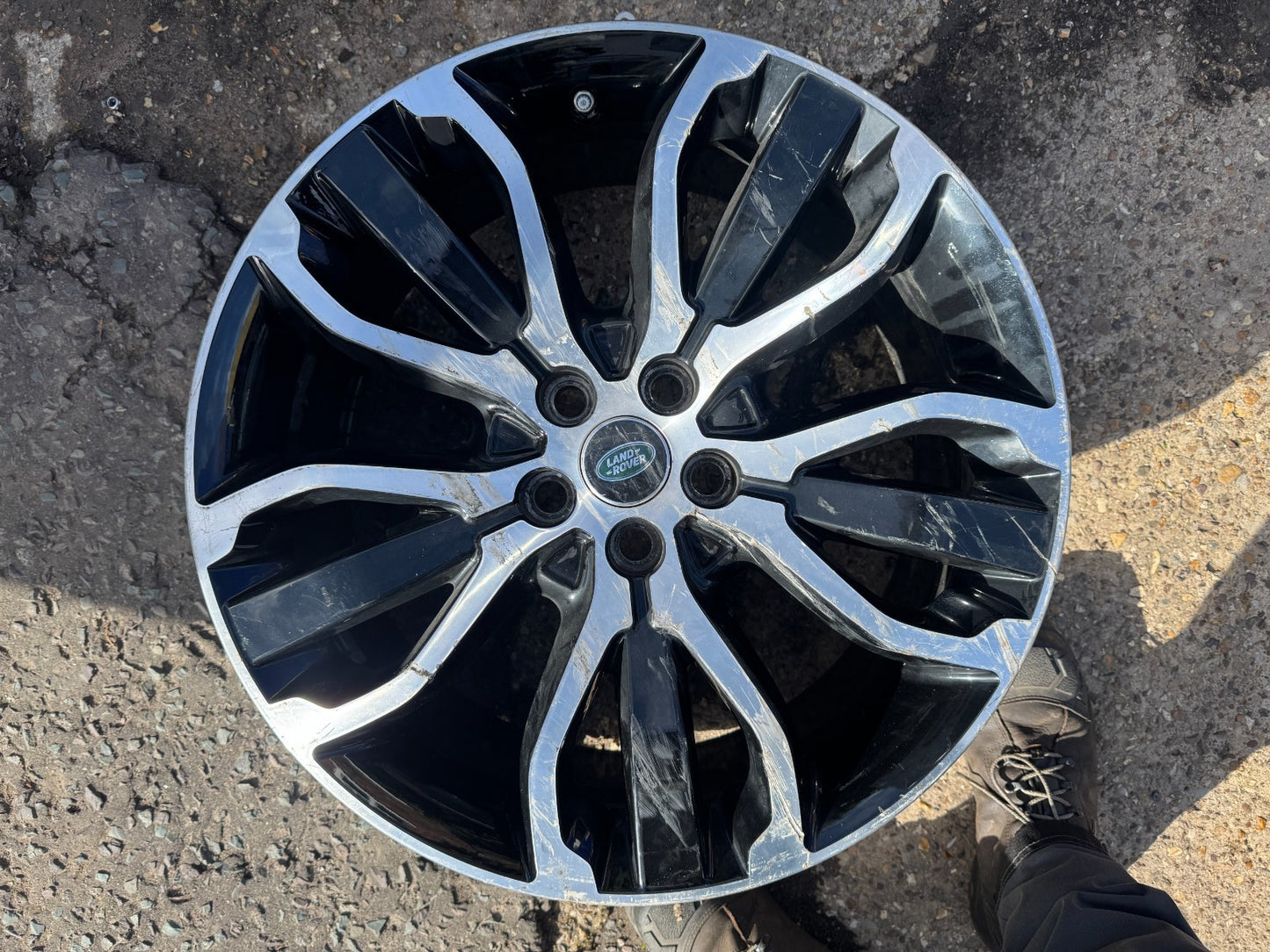 2x GENUINE RANGE ROVER SPORT 9.5X21 ALLOY WHEELS DK6M1007 NEED REFURBISHMENT