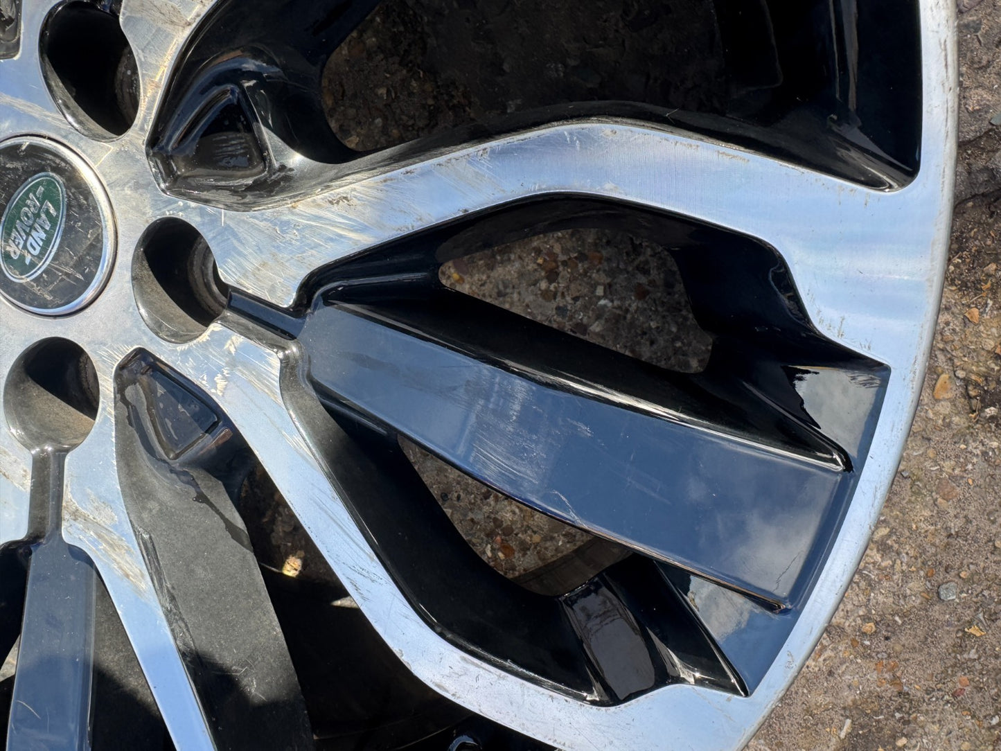 2x GENUINE RANGE ROVER SPORT 9.5X21 ALLOY WHEELS DK6M1007 NEED REFURBISHMENT
