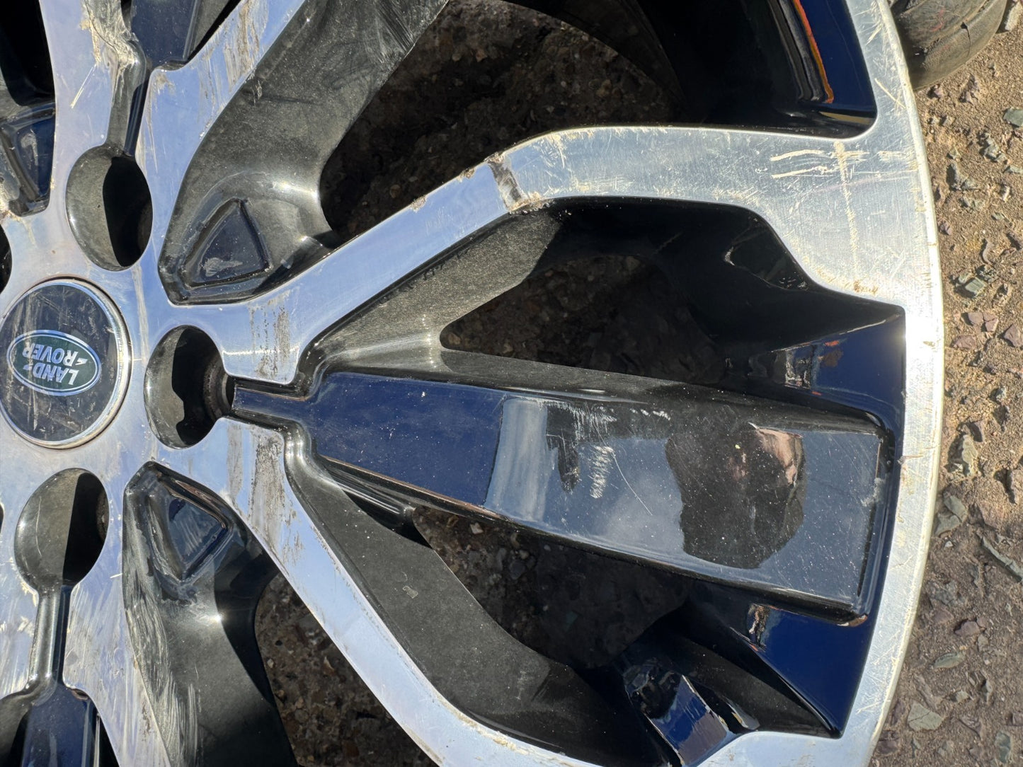 2x GENUINE RANGE ROVER SPORT 9.5X21 ALLOY WHEELS DK6M1007 NEED REFURBISHMENT