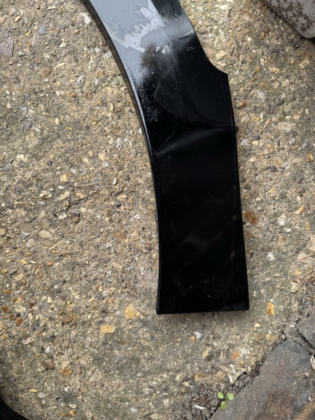 KIA NIRO 2022-2025 FRONT LEFT SIDE WHEEL ARCH TRIM 87713-AT100