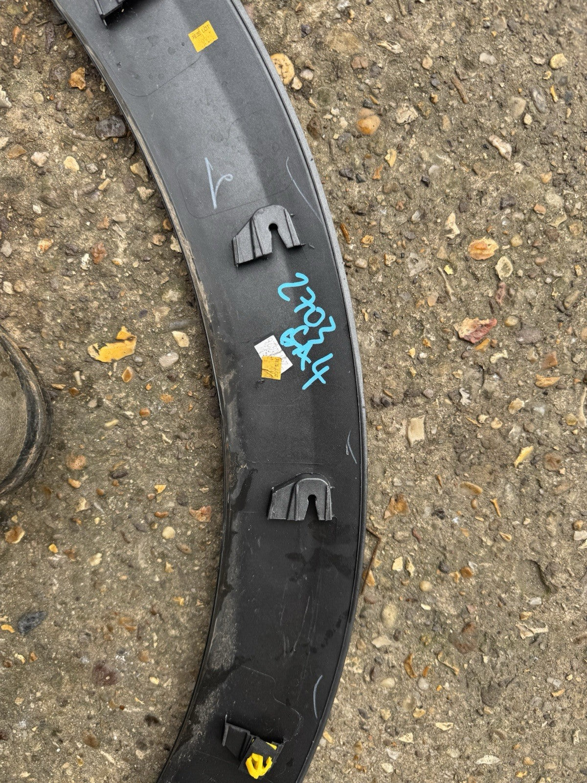 KIA NIRO 2022-2025 FRONT LEFT SIDE WHEEL ARCH TRIM 87713-AT100