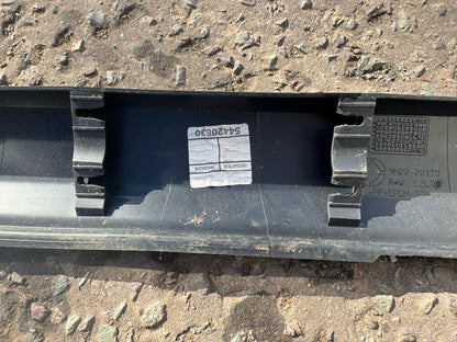 Discovery 4 Rear Right Door Moulding L319 9H22-20170-A