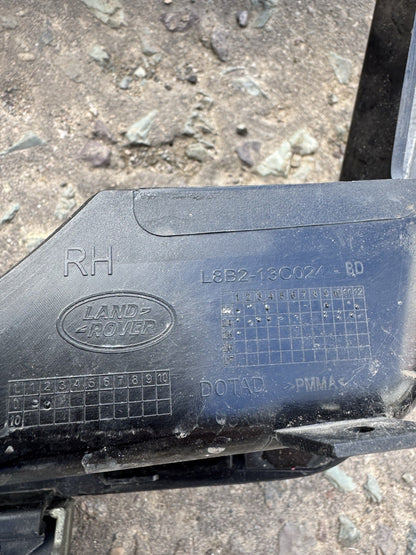LAND ROVER DEFENDER L663 19-22 FRONT BUMPER RIGHT SIDE PART L8B2-17B875-A