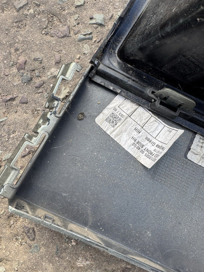 LAND ROVER DEFENDER L663 19-22 FRONT BUMPER RIGHT SIDE PART L8B2-17B875-A