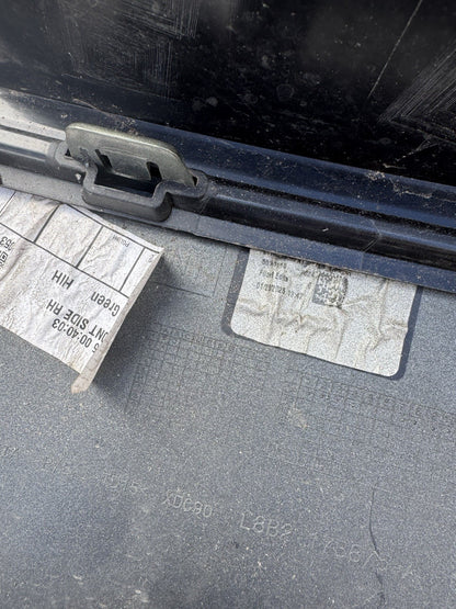 LAND ROVER DEFENDER L663 19-22 FRONT BUMPER RIGHT SIDE PART L8B2-17B875-A