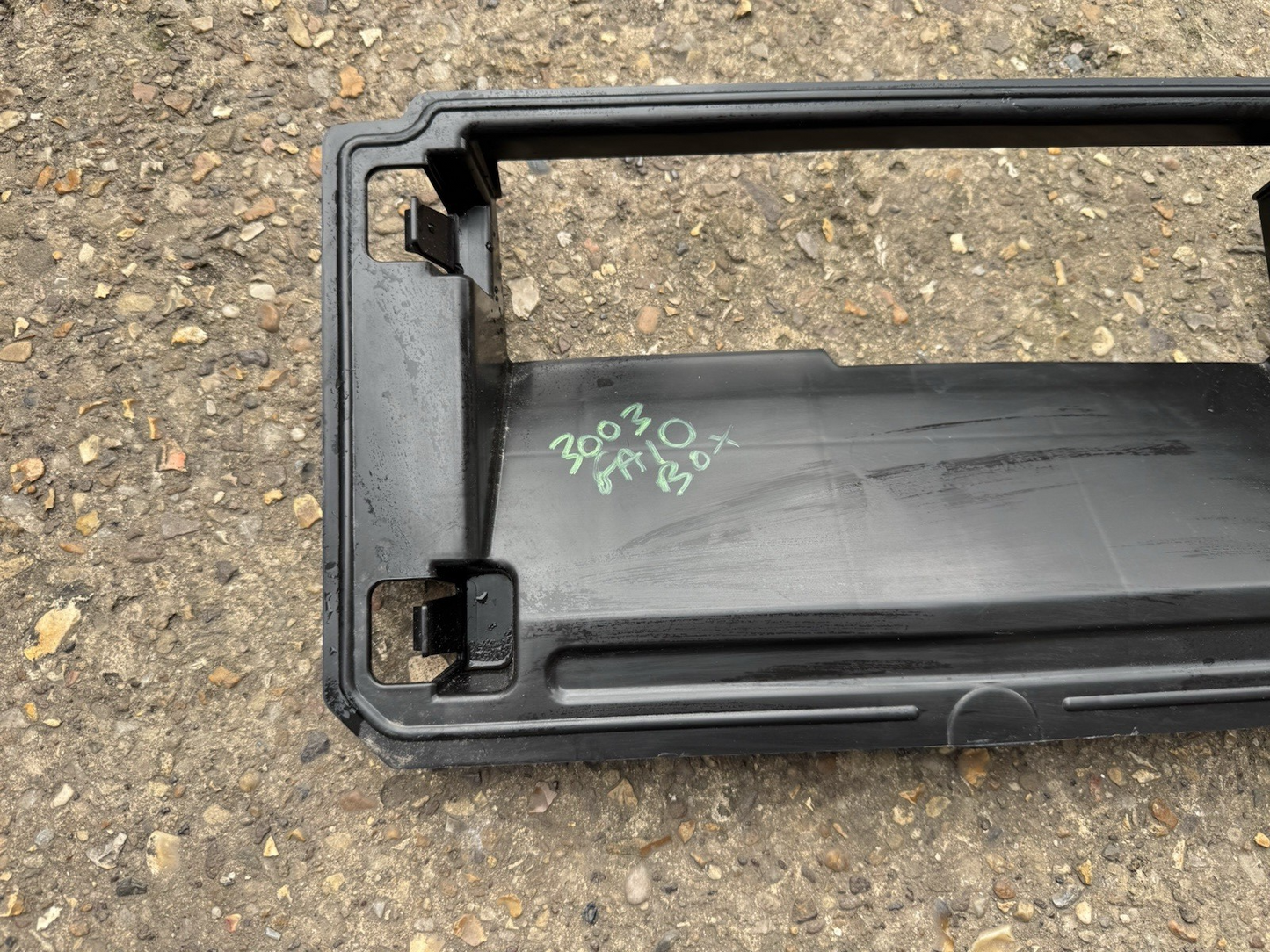PEUGEOT 208 / CITROEN E-C4 FRONT AIR DEFLECTOR GENUINE 2018on 9853431280