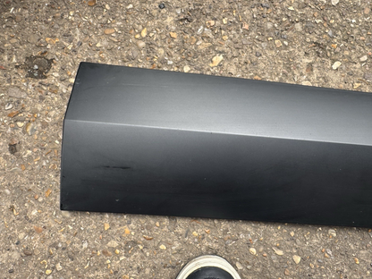 Hyundai Kona Front Door Molding Trim Right 2022on SUV 87724-BE010 87724BE010