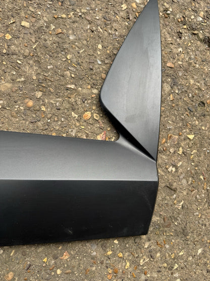 Hyundai Kona Front Door Molding Trim Right 2022on SUV 87724-BE010 87724BE010