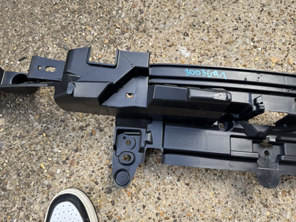 Land Rover Range Rover L460 Genuine Rear Bumper Bracket M8E2-17B861-A