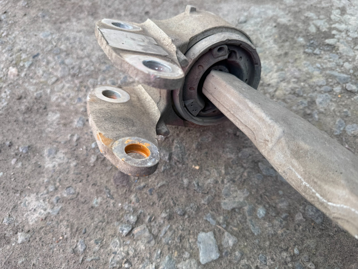LAND ROVER L551 L550 FRONT LEFT WISHBONE K8D2-3A053-AD NSF 2018 ON
