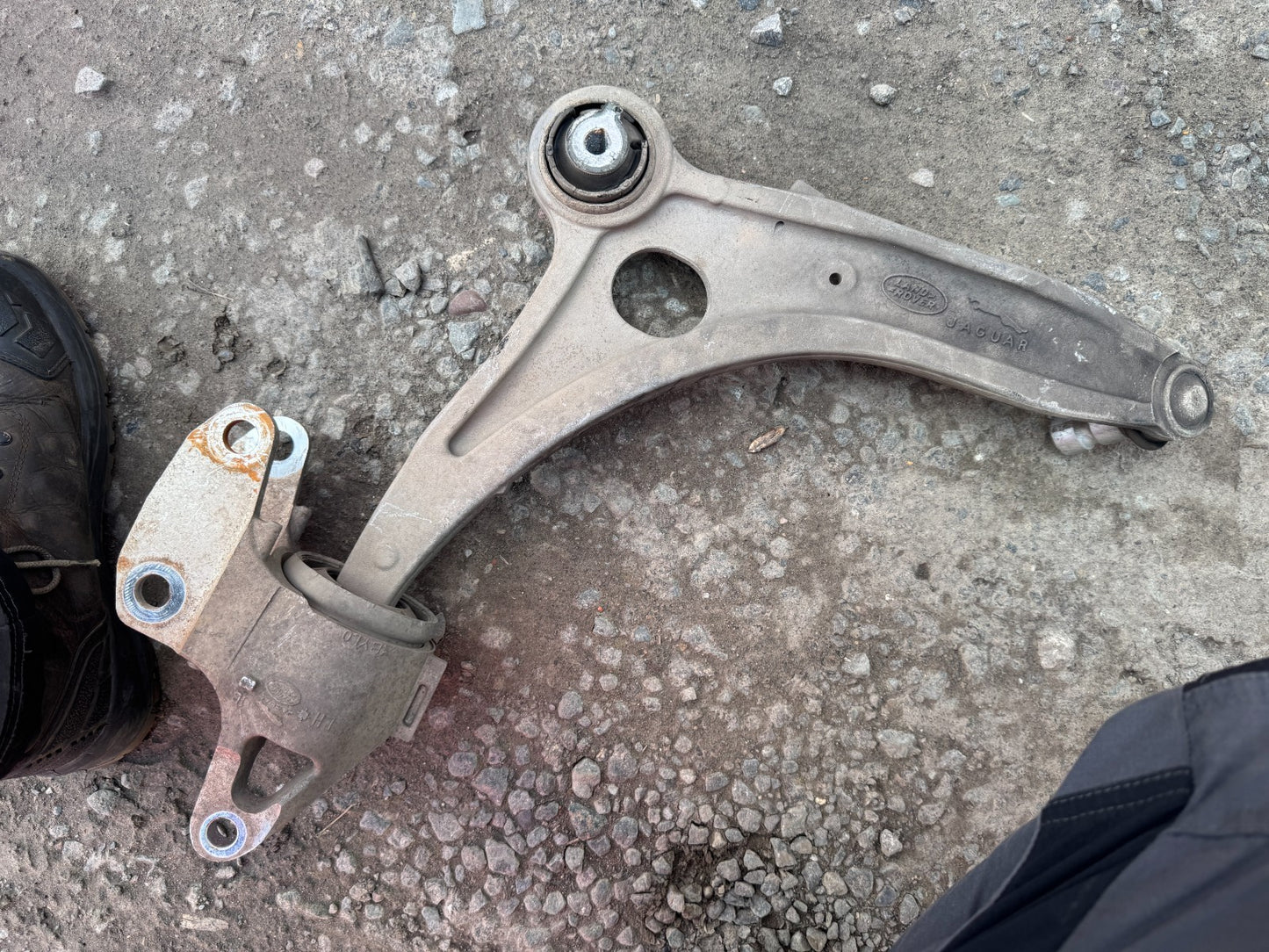 LAND ROVER L551 L550 FRONT LEFT WISHBONE K8D2-3A053-AD NSF 2018 ON